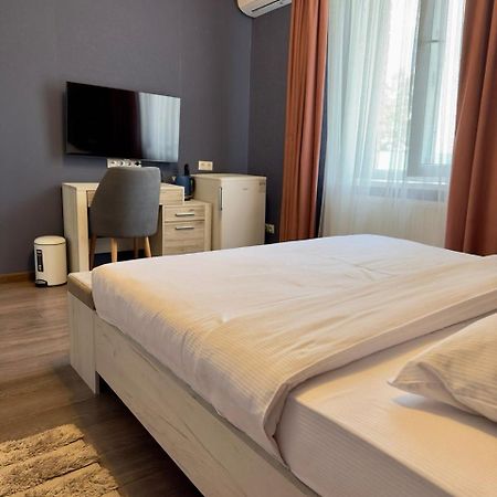 Львівський Hotel ภายนอก รูปภาพ