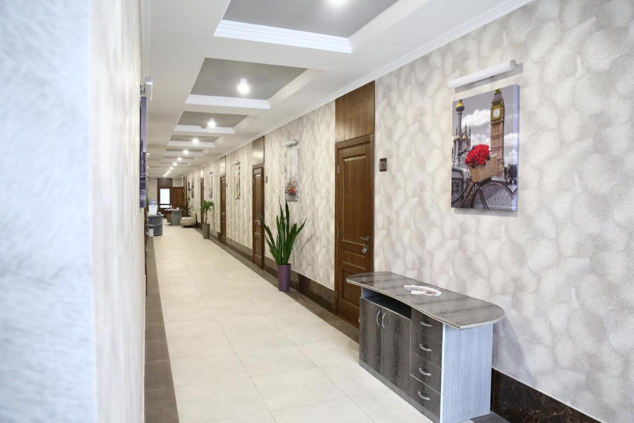 Львівський Hotel ภายนอก รูปภาพ