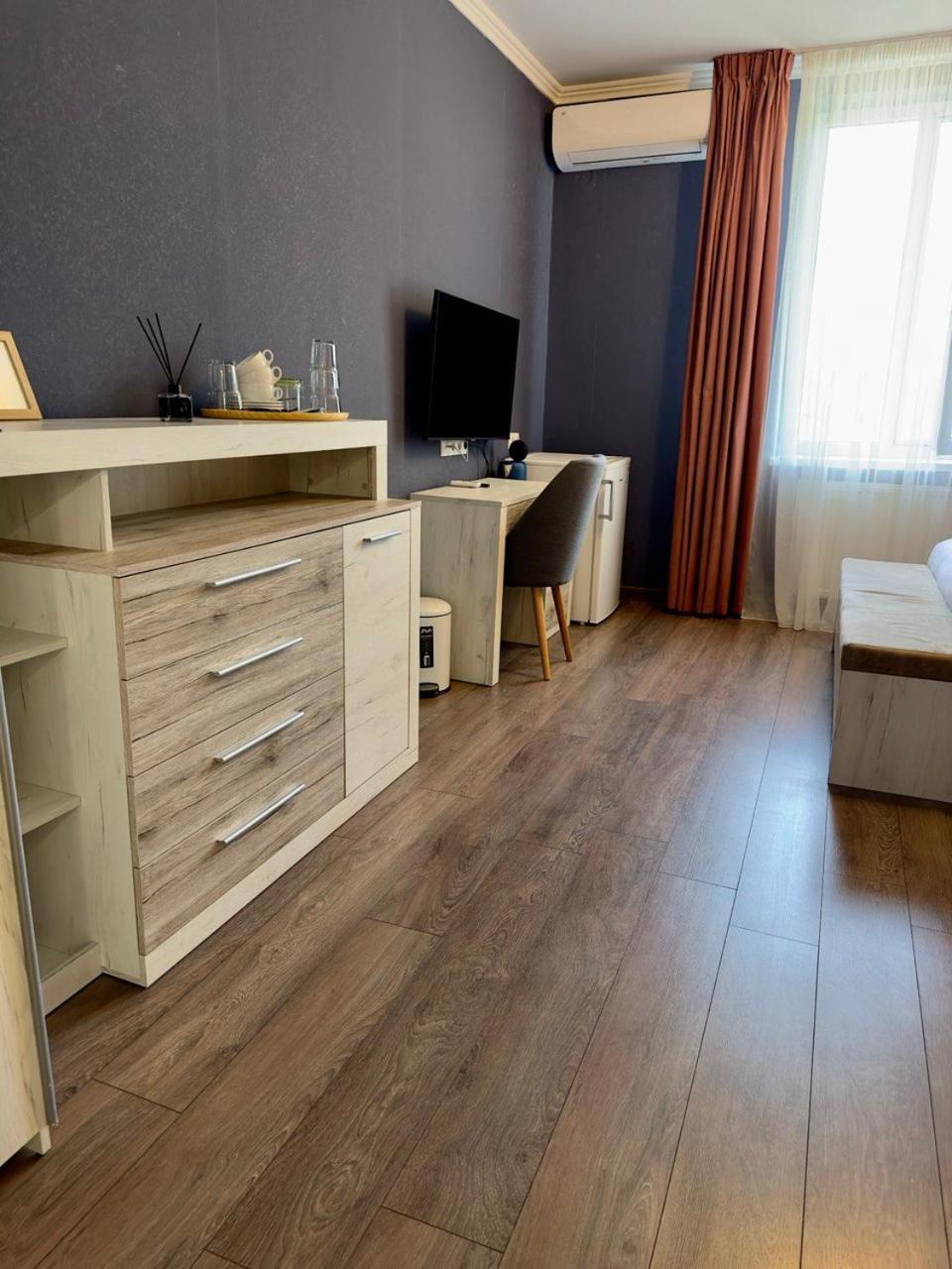 Львівський Hotel ภายนอก รูปภาพ